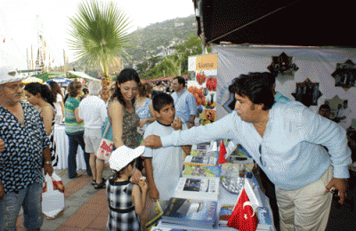 ALANYA, TURİZM SANAT ŞENLİĞİ İLE COŞTU