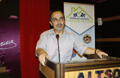 ÖĞRENCİ DOSTU SEÇİLEN İLK İŞLETMELERE BELGELERİ VERİLDİ