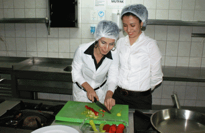 ODAMIZDAN EV HANIMLARINA AŞÇILIK KURSU