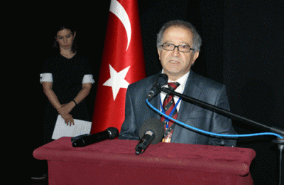 11 ÜLKE, 35 ÜNİVERSİTEDEN 50 YABANCI 100 TÜRK BİLİM ADAMI GELDİ