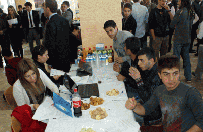 İSTİHDAM FUARINA İİLGİ BÜYÜKTÜ