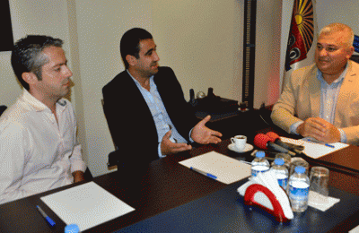 HAVALİMANINDA MAHSUR KALAN AİLENİN İMDADINA BAŞKAN ŞAHİN YETİŞTİ