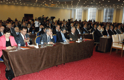 KONAKLI KONGRE MERKEZİNE REKTÖRLERDEN TAM PUAN