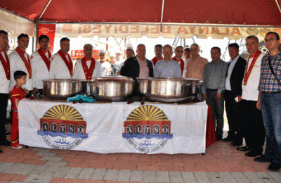 ALTSO’DAN VATANDAŞLARA PİLAV-KAVURMA İKRAMI