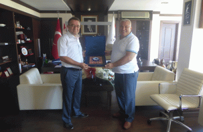 ALTSO DAN ESKİ VERGİ DAİRESİ  MÜDÜRÜNE PLAKET