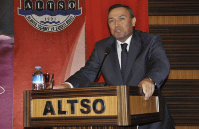 REKTÖR KURTCEPHE: “ALANYA’NIN EMRİNDEYİM”