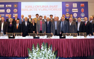 STK LAR TERÖRE KARŞI TEK YUMRUK