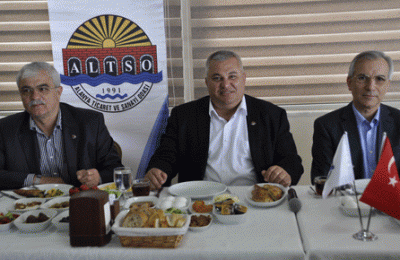ALTSO ÜYELERİ KAHVALTIDA BİR ARAYA GELDİ