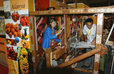 ALANYA’NIN YÖRESEL ÜRÜNLERİ YÖREX’DE GÖRÜCÜYE ÇIKTI