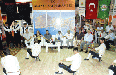 YÖRESEL ÜRÜNLERİMİZ SERGİLENİYOR