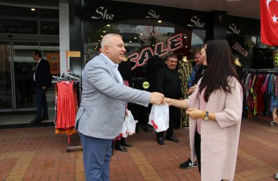 BAŞKAN ŞAHİN KANDİL SİMİDİ İKRAM ETTİ