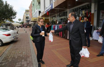 BAŞKAN ŞAHİN KANDİL SİMİDİ İKRAM ETTİ