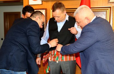 BÜYÜKELÇİ BRUZGA’DAN ŞAHİN’E ZİYARET