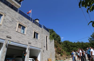 GENÇLERDEN BAŞKAN ŞAHİN’E MORAL ZİYARETİ