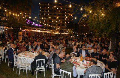 (Turkish) GELENEKSEL İFTARIMIZA YOĞUN İLGİ