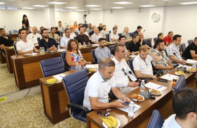(Turkish) EMLAK VE İNŞAAT SEKTÖRÜNE YÖNELİK ÖNEMLİ TOPLANTI