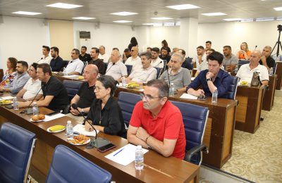 (Turkish) EMLAK VE İNŞAAT SEKTÖRÜNE YÖNELİK ÖNEMLİ TOPLANTI