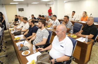 (Turkish) EMLAK VE İNŞAAT SEKTÖRÜNE YÖNELİK ÖNEMLİ TOPLANTI