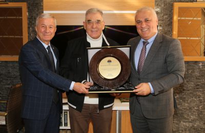 VERGİ REKORTMENLERİNE PLAKET