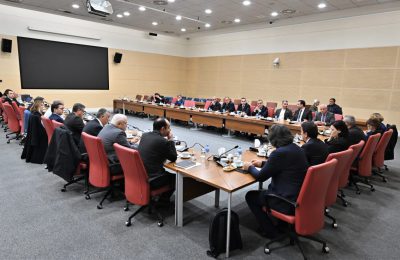 (Turkish) ERDEM İŞİN PEŞİNİ BIRAKMIYOR