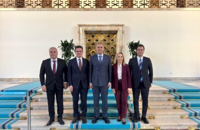 ALANYA ANKARA’DA TEK YÜREK