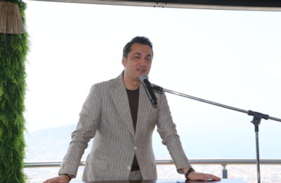 İKİ MİNİK YÜREK İÇİN TEK YÜREK OLDULAR