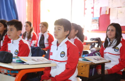 (Turkish) ALTSO’DAN 500’DEN FAZLA ÖĞRENCİYE EŞOFMAN VE SPOR MALZEMESİ DESTEĞİ